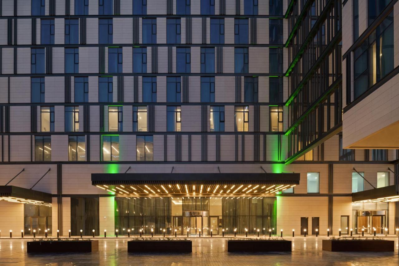 Holiday Inn Dubai Al-Maktoum Airport By Ihg Eksteriør bilde